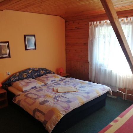 מקוב Hotel Fran מראה חיצוני תמונה