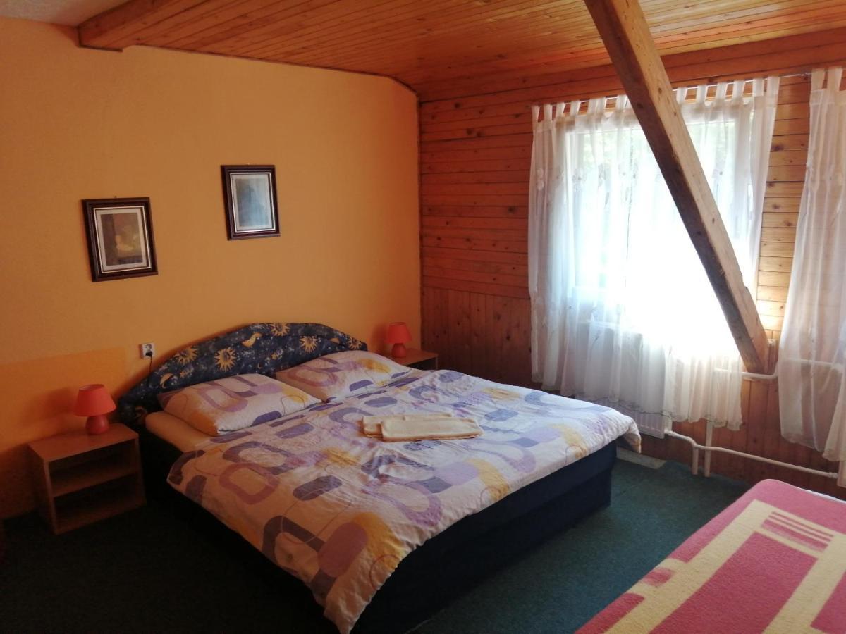 מקוב Hotel Fran מראה חיצוני תמונה